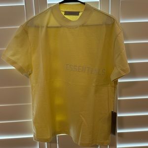 Fear of God Essentials SS Tee NWT (Canary) (XXS)